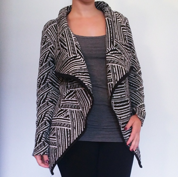 Papillon Sweaters - Papillon Open Front Patterned Cardigan